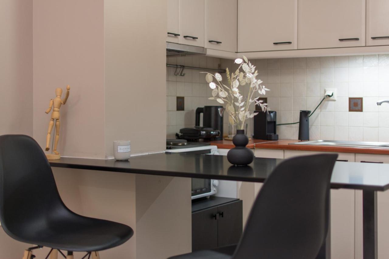 Apt 48, Cozy Apartment In Kalamata City Center エクステリア 写真