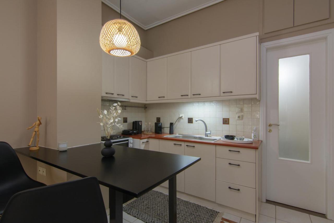 Apt 48, Cozy Apartment In Kalamata City Center エクステリア 写真